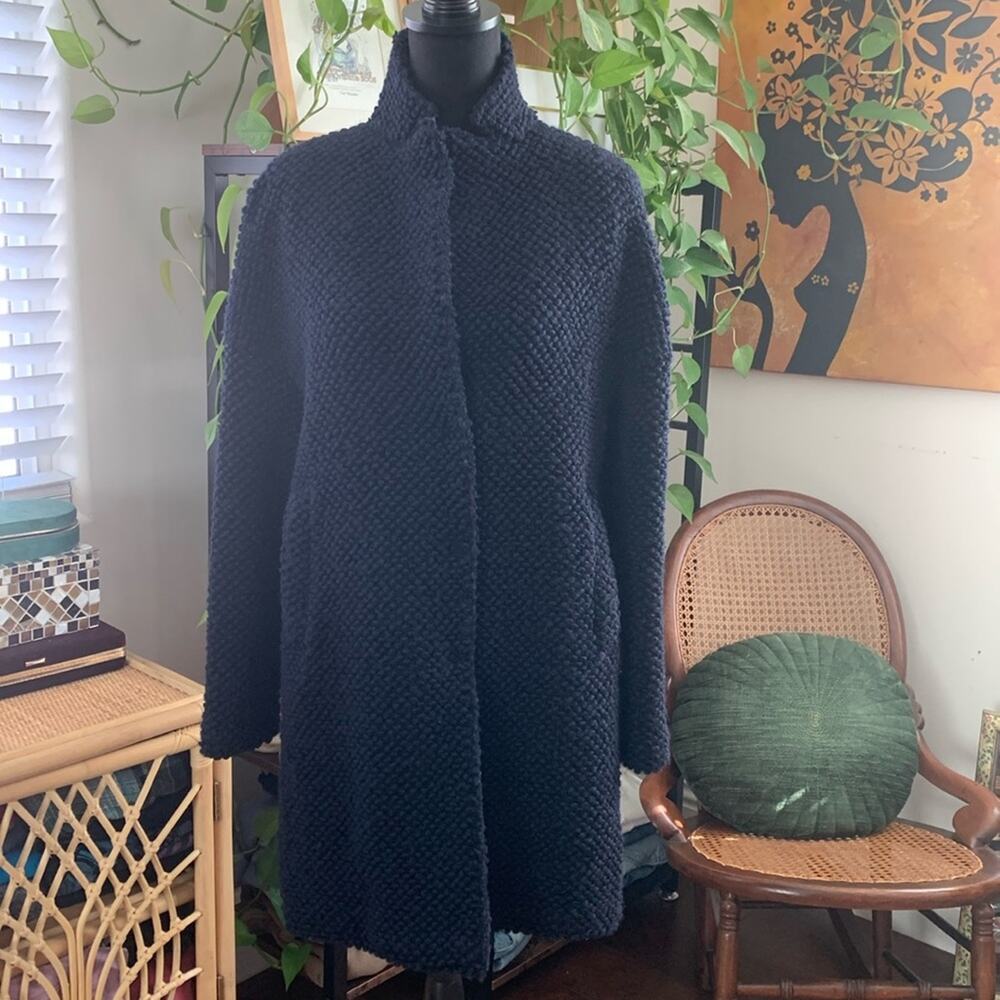 Harris Wharf London Navy Blue Boucle Popcorn Knit Classic Chic Wool Snap Up Coat